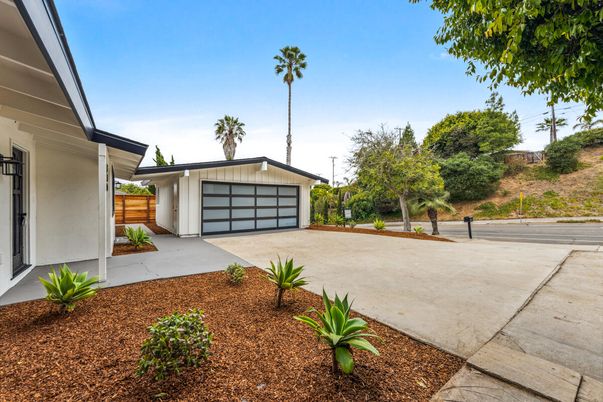 Backyard, Detached Garage, Exterior