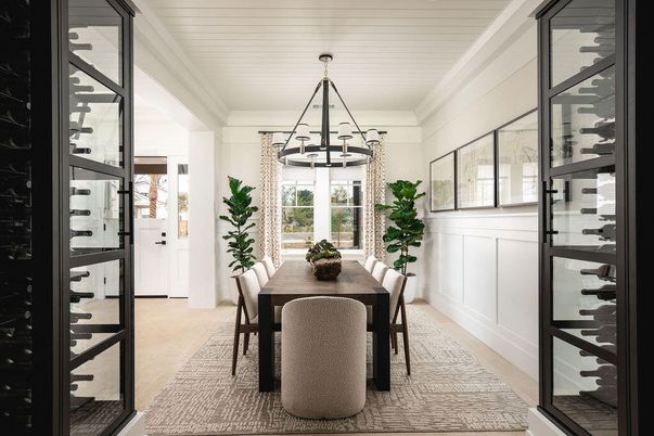 Chandelier, Dining room, Interior, Pendant Lights