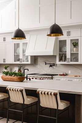 Interior, Kitchen, Marble Walls, Pendant Lights