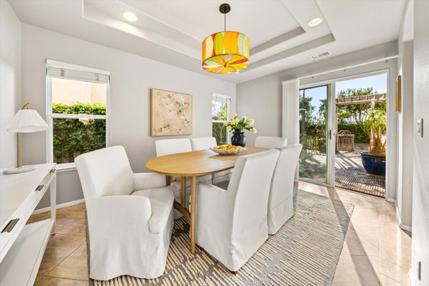 Dining room, Interior, Pendant Lights, Recessed Lighting