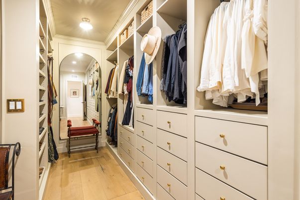 Interior, Walk-in Closets, Wood Texture Flooring