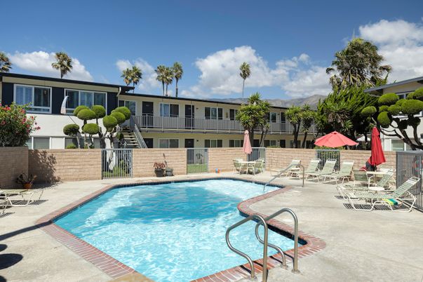 Exterior, Pool