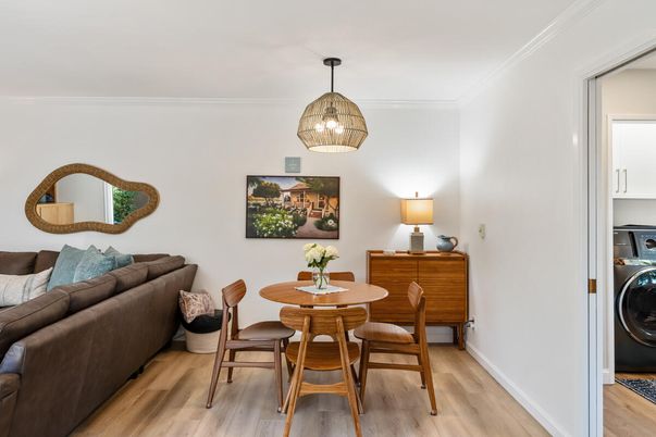 Dining room, Interior, Pendant Lights, Washer, Wood Texture Flooring