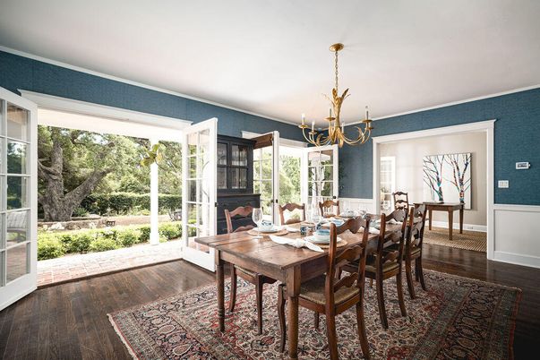 Chandelier, Dining room, Interior, Wood Texture Flooring