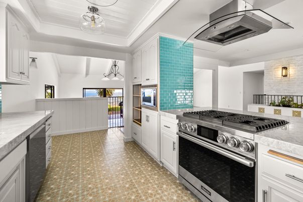 Interior, Kitchen, Stainless Steel Appliances