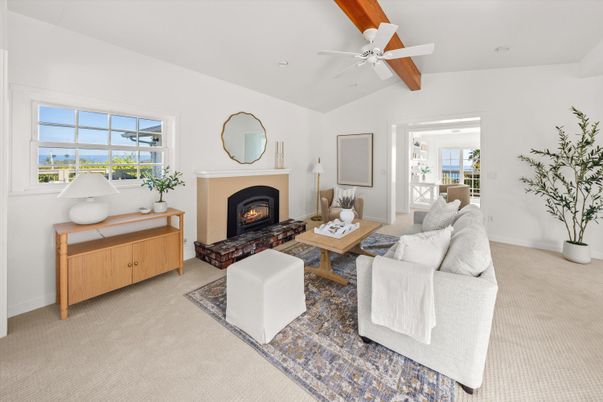 Fireplace, Interior, Living room, Water