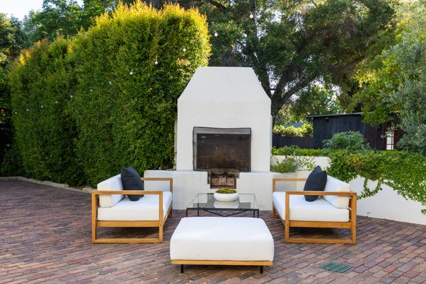 Exterior, Fireplace