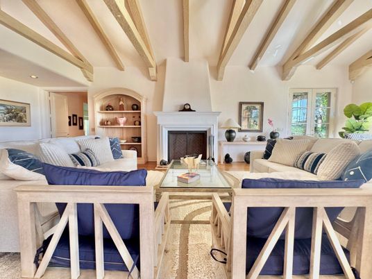 Fireplace, Interior, Living room, Recessed Lighting
