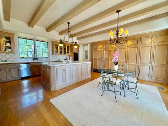 Chandelier, Dining room, Interior, Kitchen, Pendant Lights, Recessed Lighting, Wooden Beams, Wood Texture Flooring