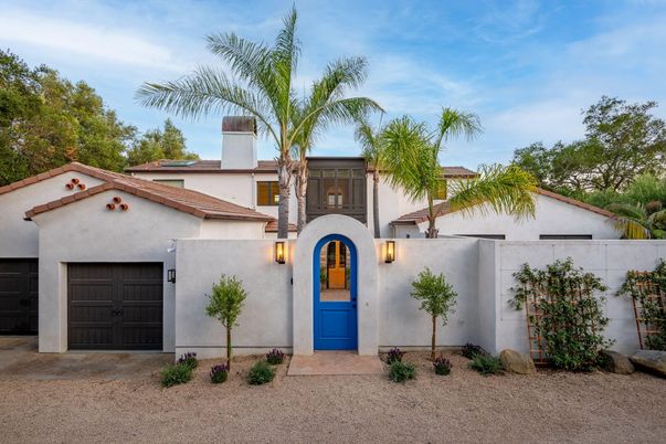 Attached, Exterior, Facade, Spanish Mediterranean