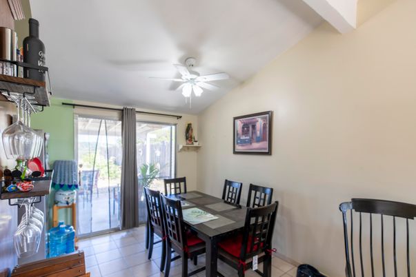 Dining room, Interior