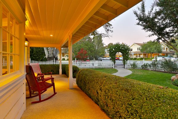 Backyard, Exterior