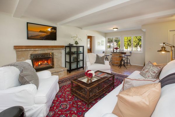 Fireplace, Interior, Living room