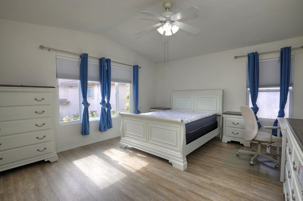 Bedroom, Home Office, Interior, Wood Texture Flooring
