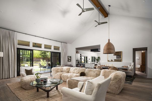 Interior, Living room, Pendant Lights, Recessed Lighting, Wood Texture Flooring