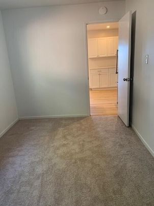 Empty room, Interior, Kitchen, Recessed Lighting