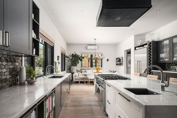 Chandelier, Dining room, Interior, Kitchen, Pendant Lights, Recessed Lighting, Stainless Steel Appliances, Wood Texture Flooring