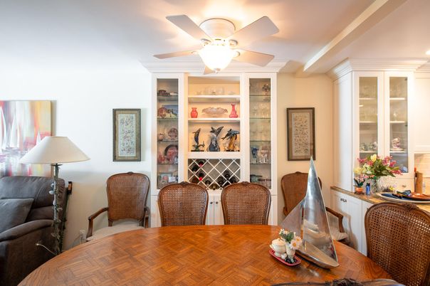 Dining room, Interior