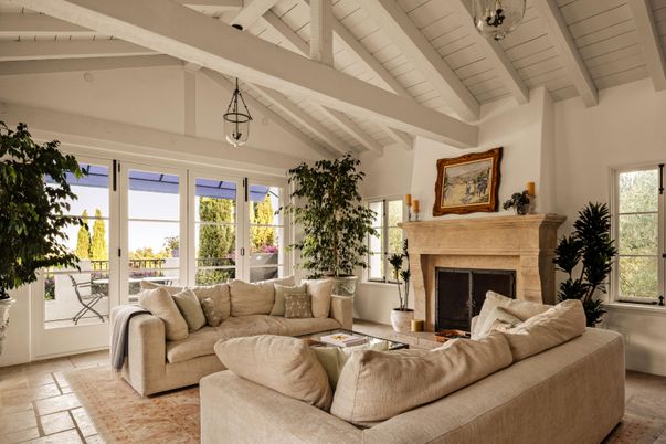 Fireplace, Interior, Living room