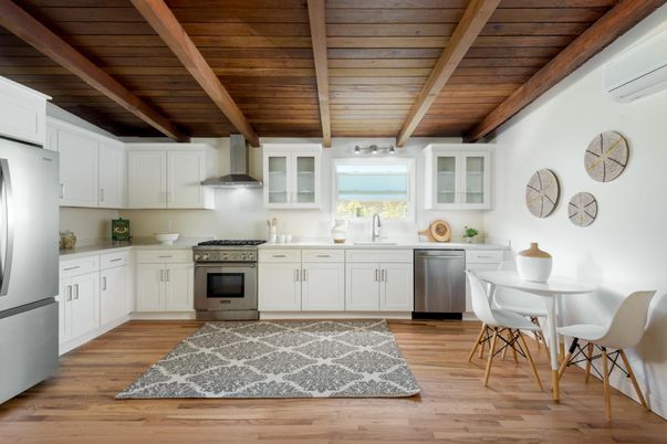 Dining room, Interior, Kitchen, Stainless Steel Appliances, Wooden Beams, Wooden Ceilings, Wood Texture Flooring