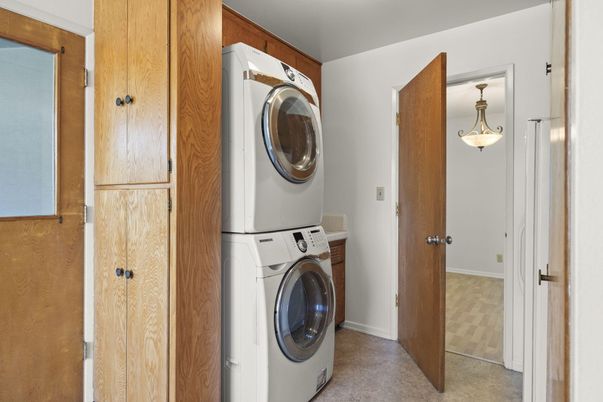 Interior, Utility Closets, Washer