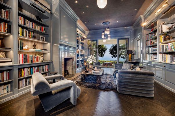 Fireplace, Interior, Living room, Pendant Lights, Recessed Lighting, Wood Texture Flooring