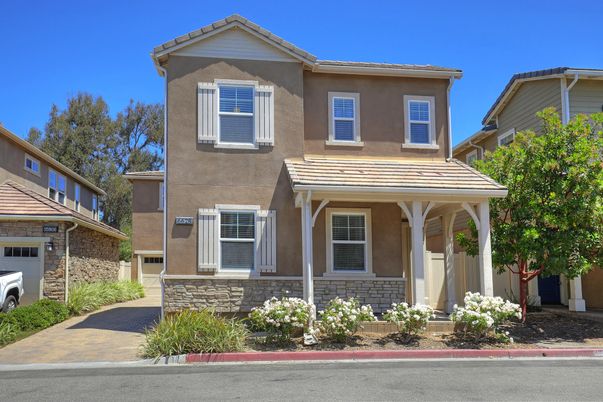Exterior, Facade, Mediterranean
