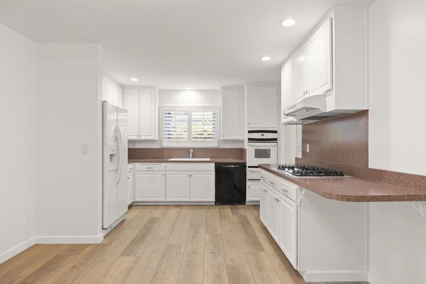 Interior, Kitchen, Recessed Lighting, Wood Texture Flooring