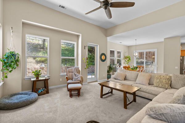 Dining room, Interior, Living room, Pendant Lights