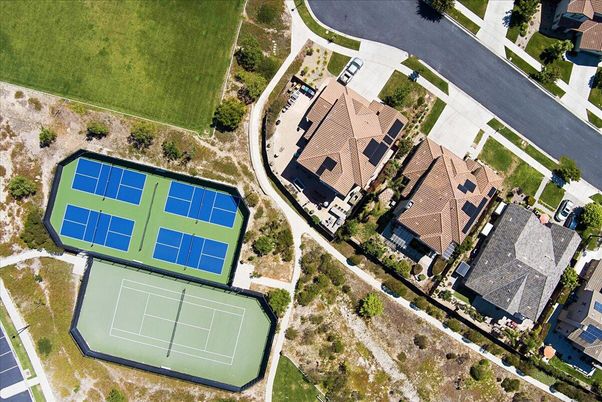 Exterior, Drone