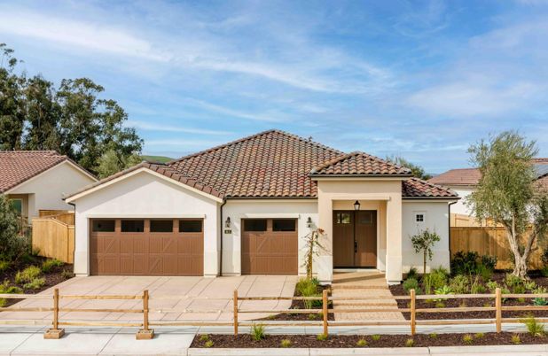 Attached, Exterior, Facade, Spanish Mediterranean