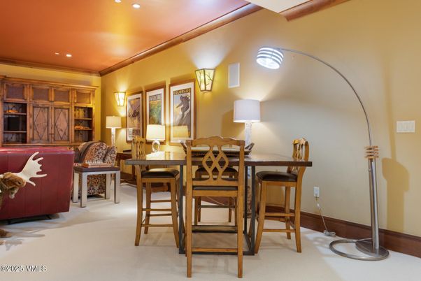 Dining room, Interior, Recessed Lighting
