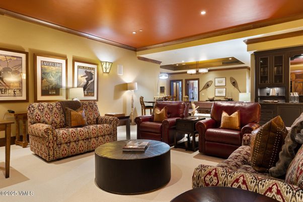 Dining room, Interior, Living room, Pendant Lights, Recessed Lighting