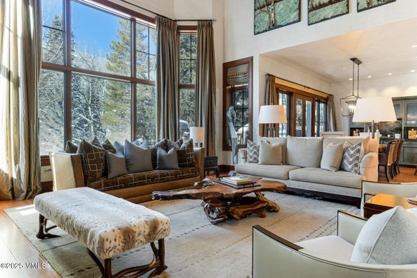 Interior, Living room, Pendant Lights, Recessed Lighting, Wood Texture Flooring