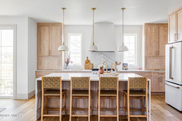 Interior, Kitchen, Pendant Lights, Wood Texture Flooring