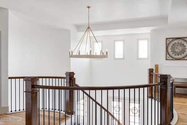 Interior, Pendant Lights, Wood Texture Flooring