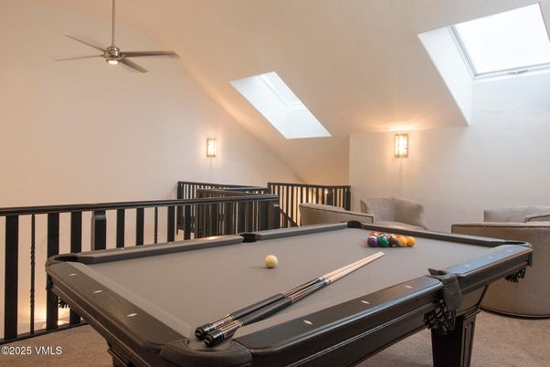 Billiard Table, Game Room, Interior
