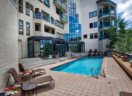 Exterior, Pool