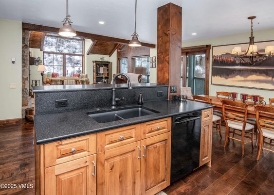Dining room, Interior, Kitchen, Pendant Lights, Recessed Lighting, Wood Texture Flooring