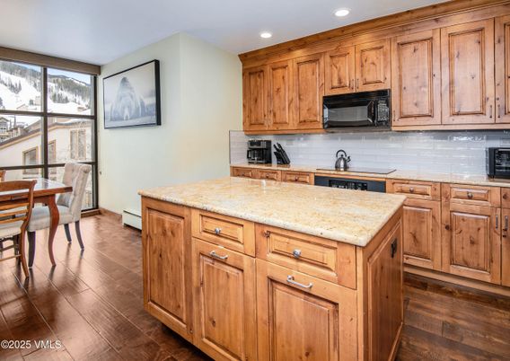 Dining room, Interior, Kitchen, Recessed Lighting, Wood Texture Flooring