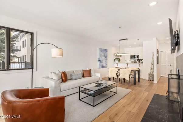 Dining room, Interior, Kitchen, Living room, Pendant Lights, Recessed Lighting, Wood Texture Flooring