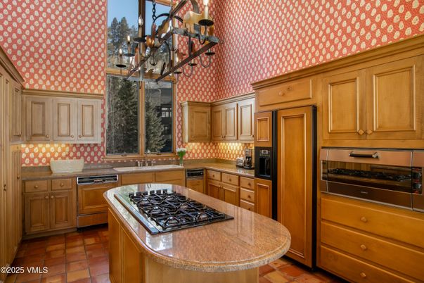 Chandelier, Interior, Kitchen