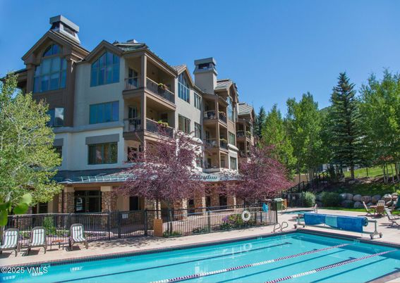 Exterior, Facade, Pool, Condo Building