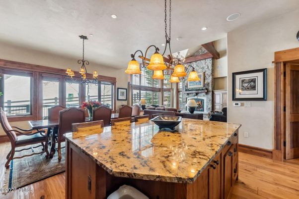 Chandelier, Dining room, Interior, Living room, Pendant Lights, Recessed Lighting, Wood Texture Flooring
