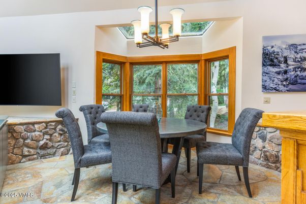 Chandelier, Dining room, Interior