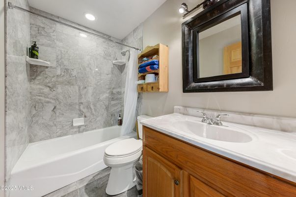 Bathroom, Interior, Marble Walls, Recessed Lighting