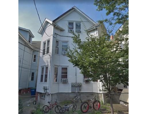 Exterior, Facade, Queen Anne Victorian