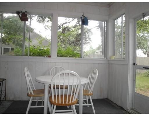 Dining room, Interior