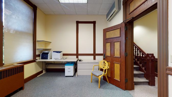Home Office, Interior