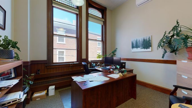 Home Office, Interior